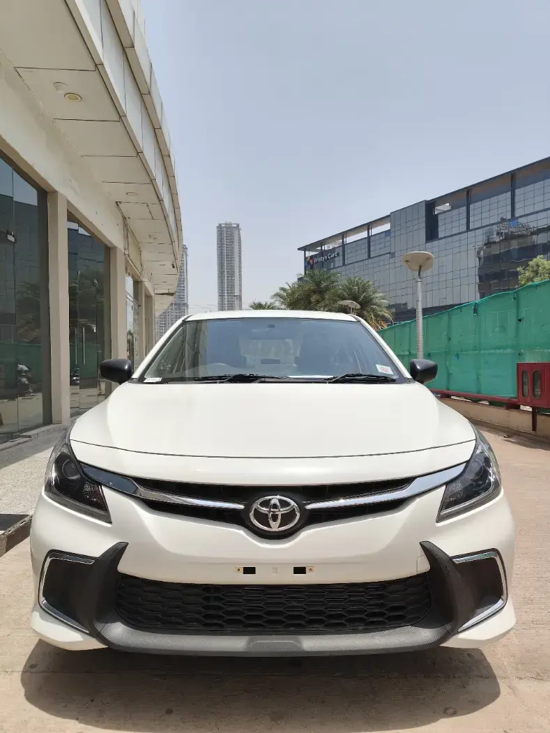Toyota Glanza Auto 2025