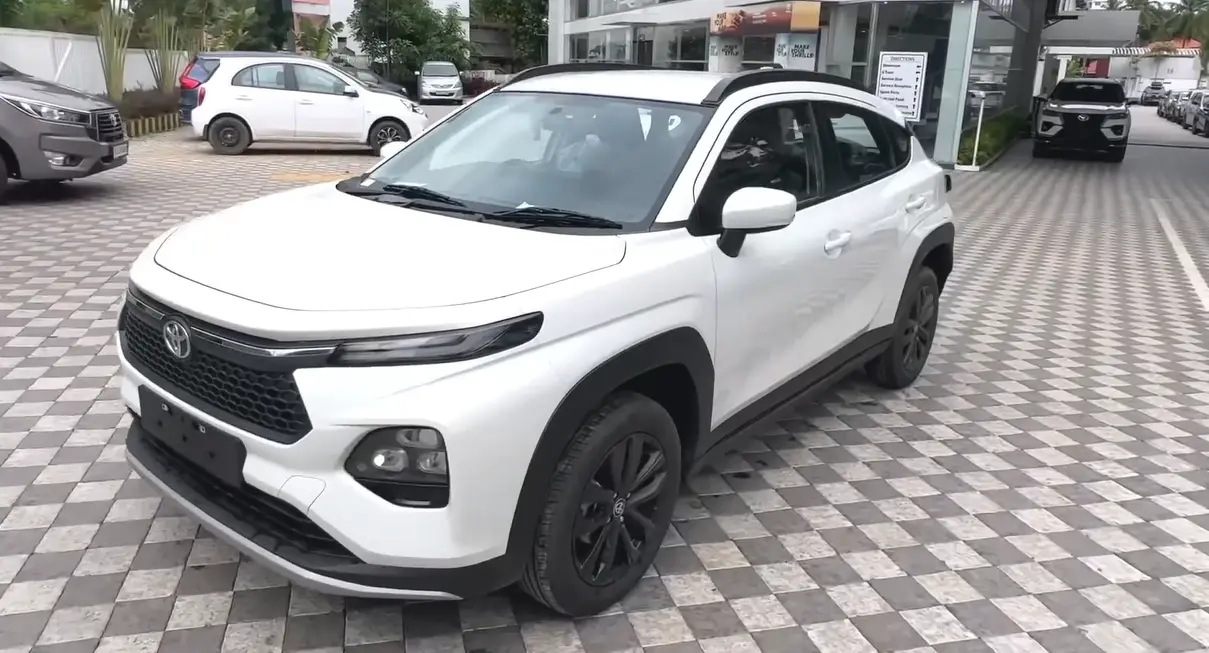 Toyota Urban Cruiser Taisor Auto 2026