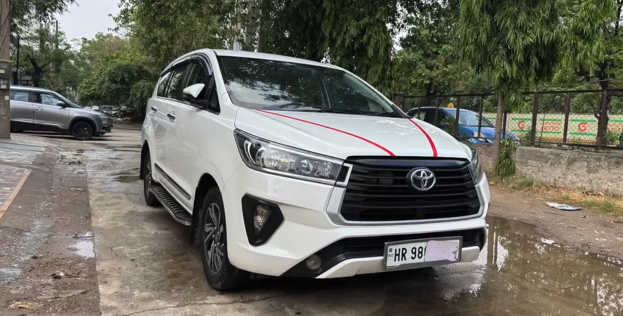 Toyota Innova Crysta 2025